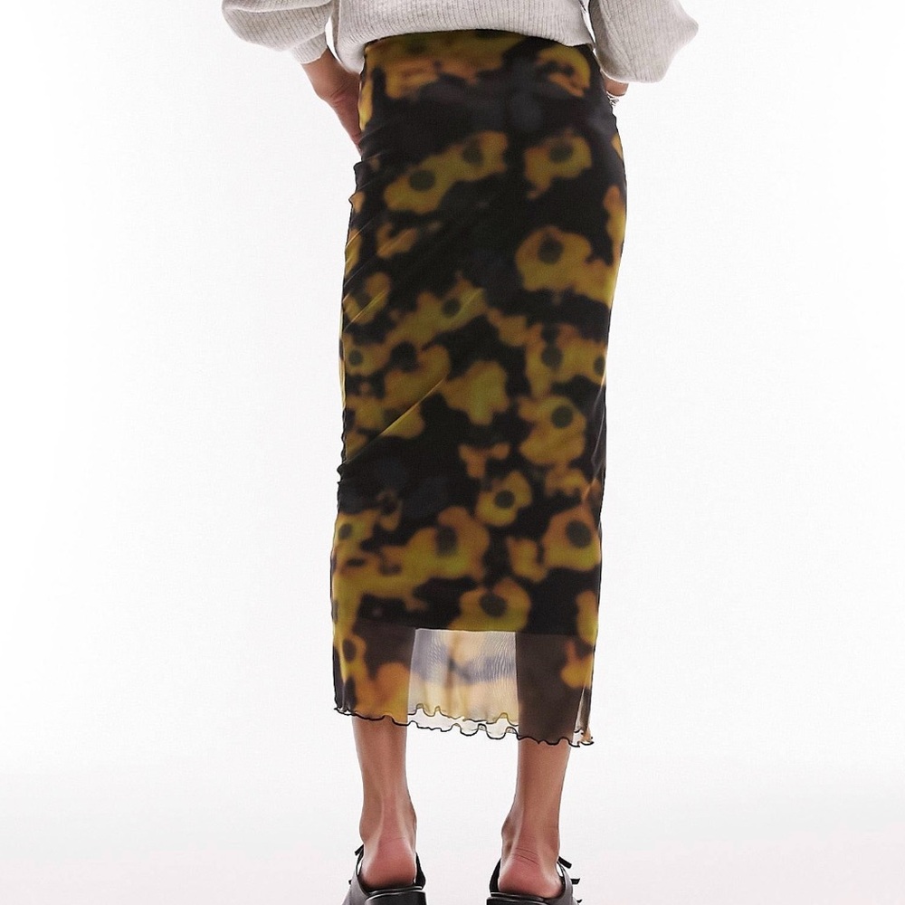 Topshop jersey mesh photographic floral print midi skirt in black and yellow - Picture 3 of 5